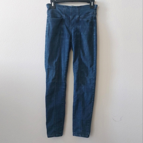 Liverpool Denim - Liverpool Pull-On High-Rise Ankle Jeggings